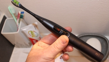 Review : OCLEAN X PRO, MORE THAN AN ELECTRIC TOOTHBRUSH, A COACH FOR YOUR TEETH