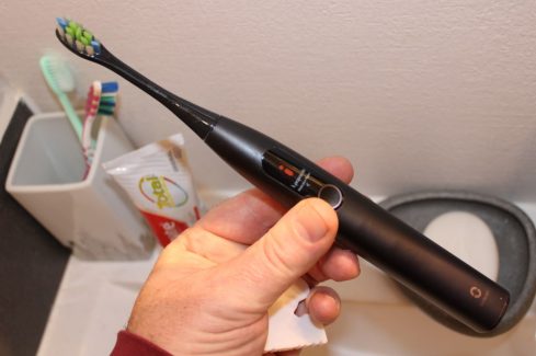 Review : OCLEAN X PRO, MORE THAN AN ELECTRIC TOOTHBRUSH, A COACH FOR YOUR TEETH
